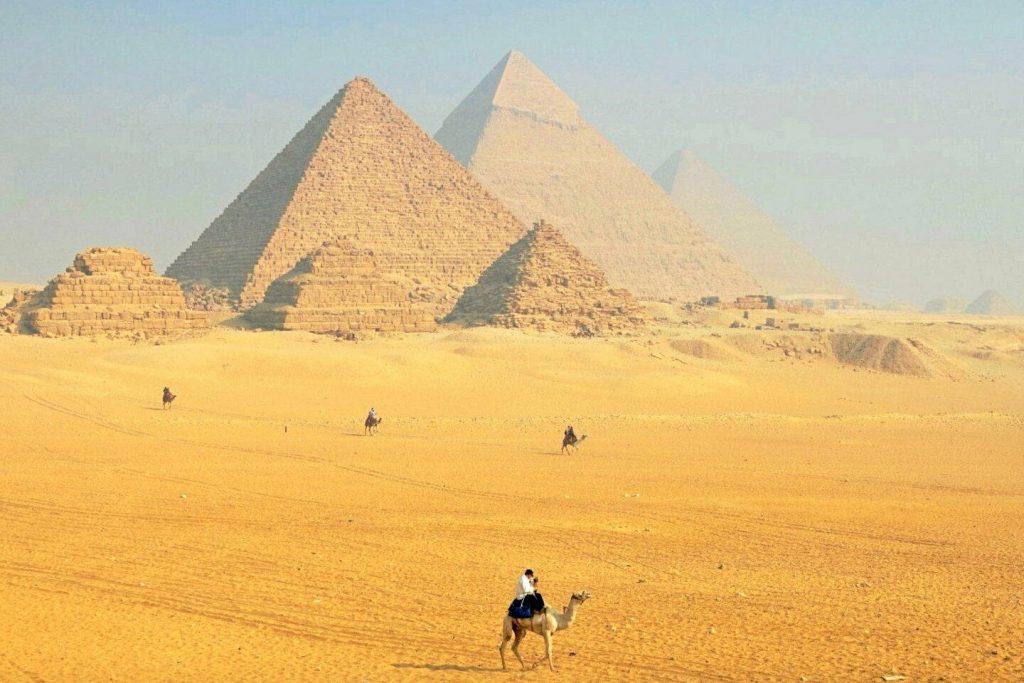 Keine Rampen, sondern Hydraulik. Wie die Ägypter tatsächlich Pyramiden bauten