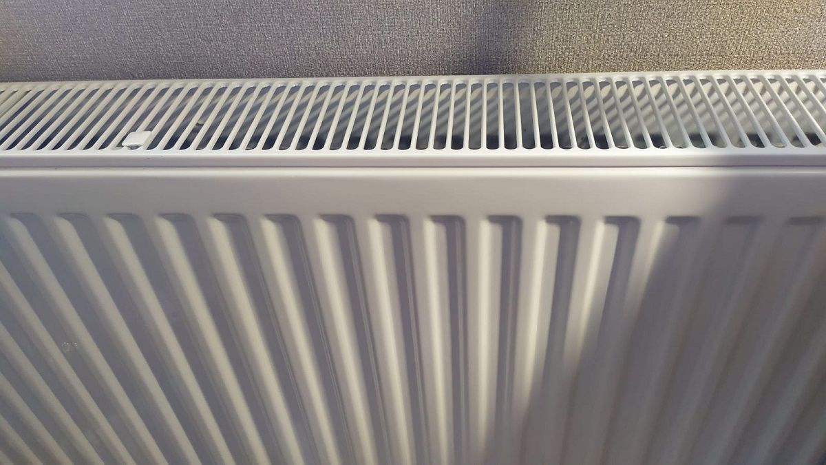 Heizkörper: Ein Trick mit dem Föhn, den jeder diesen Herbst kennen sollte