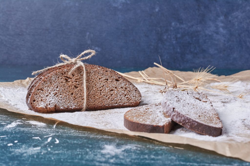 Keine Aluminiumfolie und keine Tüten: Eine einfache Methode, um Brot einzufrieren und es mehrere Tage lang knusprig zu halten